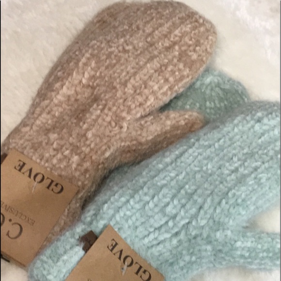 C.C chenille mittens with soft lining - Picture 3 of 4